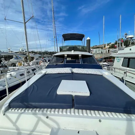 Hotel en barco Infantman Yatch *