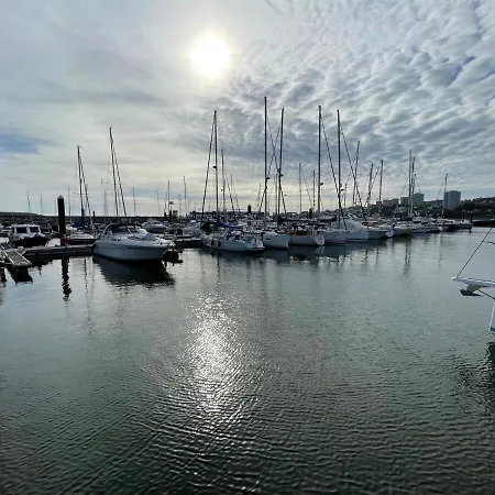 Infantman Yatch Úszó hotel Vila Nova de Gaia